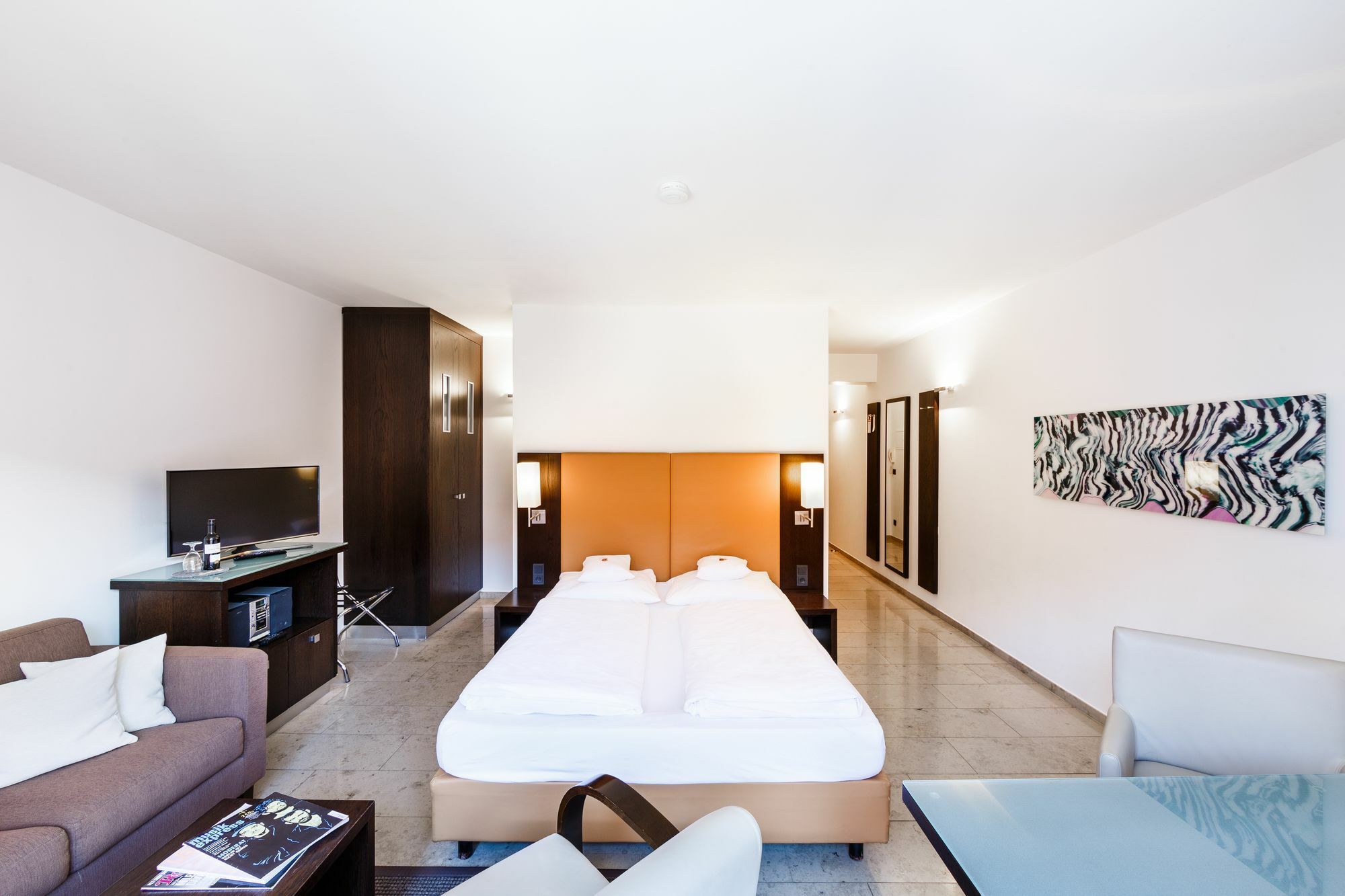 Burns Apartments デュッセルドルフ エクステリア 写真