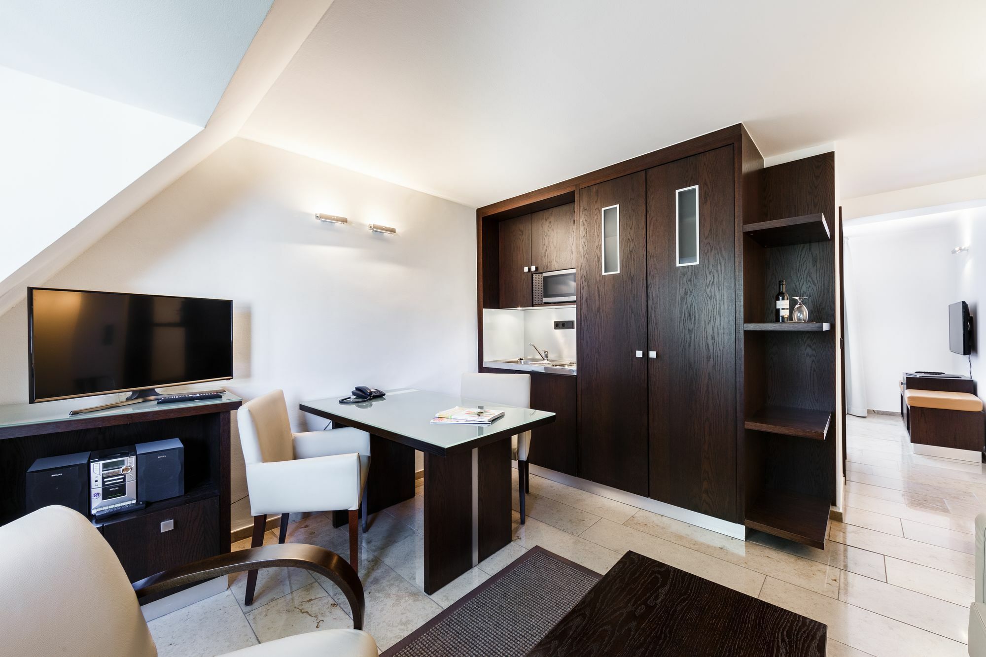 Burns Apartments デュッセルドルフ エクステリア 写真