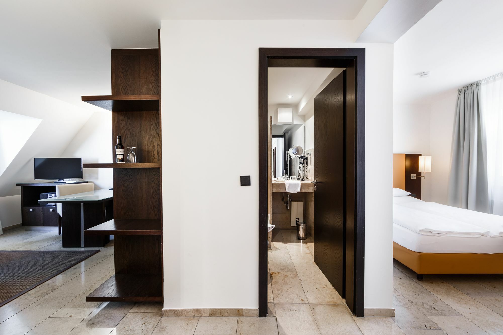 Burns Apartments デュッセルドルフ エクステリア 写真