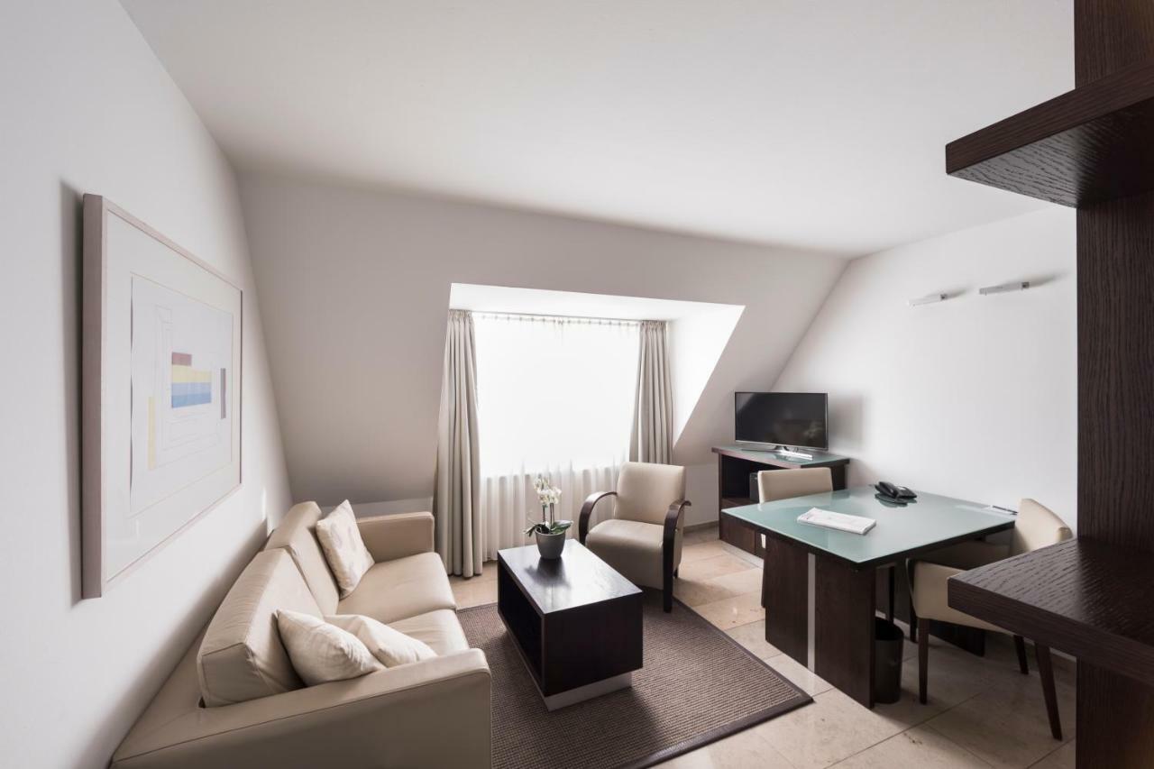 Burns Apartments デュッセルドルフ エクステリア 写真